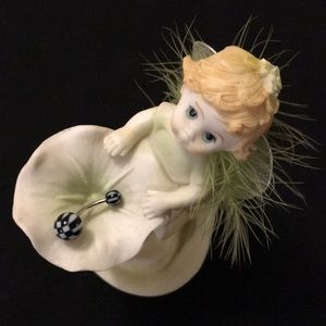 NWOT Black and white belly ring.